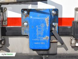 SCHMITZ CARGOBULL SKO FP 60 ThermoKing SLXi 300
