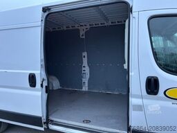 PEUGEOT BOXER KASTENWAGEN L4H2