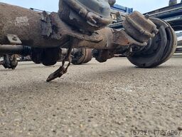 SAF TRAILER AXLE DRUM SINGLE TIRE.