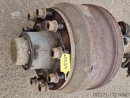 SAF TRAILER AXLE DRUM SINGLE TIRE.