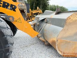 LIEBHERR L 566 Xpower 4,7m3 Schaufel Joystick Lenkun Top