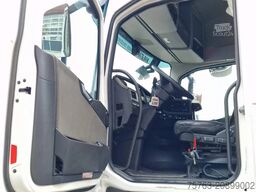 Volvo FH 13.540 Globetrotter 6x2 - BDF - Loadlift - F...