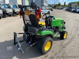 John Deere 1026R