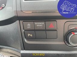 VW Transporter L1H1 5-PLACES