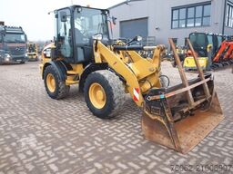 CATERPILLAR 908M / 35 km/h