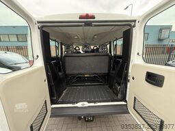 Peugeot Boxer 330 2.0 BlueHDI L1H1 S&S 9 persoons Euro ...