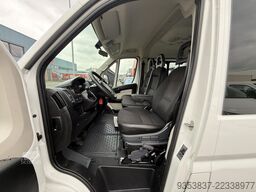 Peugeot Boxer 330 2.0 BlueHDI L1H1 S&S 9 persoons Euro ...