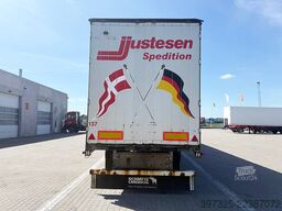 Schmitz Cargobull Curtainsider / Planenauflieger