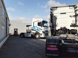 Renault T 520 (LOCATION / RENT / EN ALQUILER)