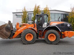 Hitachi ZW220 articulated loader / 2 buckets