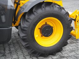 JCB 535-95 / 3.5 T / range 9.5 m / joystick