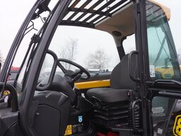 JCB 535-95 / 3.5 T / range 9.5 m / joystick