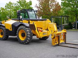 JCB 540-140 telescopic loader / 14 m range