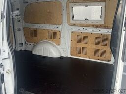 MERCEDES-BENZ Vito 113 CDI LANG 6-GANG 3-SITZER MATT-FOLIERT