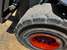 Linde E25-01