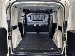 FIAT Doblò 1,4 Benzin Kasten HU neu