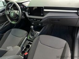 SKODA 1.0MPi Selection Smartlink Climatronic PDC LM15