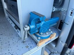 VOLKSWAGEN Caddy 1,9TDI Kasten Sortimo Werkstattregal Klima