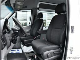 MERCEDES-BENZ Sprinter 316CDI Bus 9-Sitze L2H2 RWD Schwingsitz