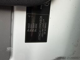 MERCEDES-BENZ Sprinter 319 CDI V6 Kasten L1H1 RWD Standheizung