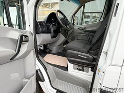 MERCEDES-BENZ Sprinter 319 CDI V6 Kasten L1H1 RWD Standheizung