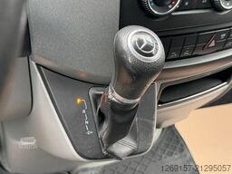 MERCEDES-BENZ Sprinter 319 CDI V6 Kasten L1H1 RWD Standheizung