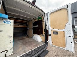MERCEDES-BENZ Sprinter 319 CDI V6 Kasten L1H1 RWD Standheizung