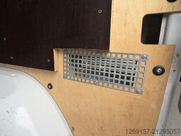 MERCEDES-BENZ Sprinter 319 CDI V6 Kasten L1H1 RWD Standheizung