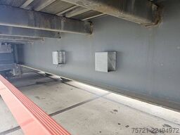 VAN HOOL 3 AXLE PLATFORM HARD WOOD FLOOR