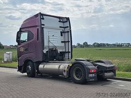 IVECO S-WAY AS440S46 lng