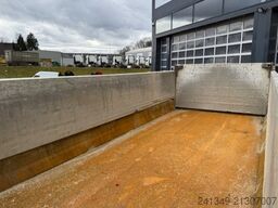 VOLVO FMX-540 10x4 Kipper