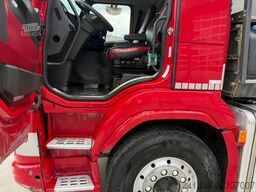 VOLVO FMX-540 10x4 Kipper
