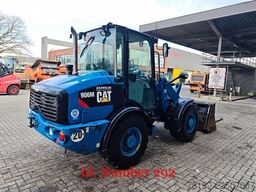 Caterpillar 906 M Bucket + Forks!