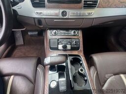 AUDI A8 4.2 FSI quattro V8 Limousine PKW