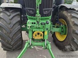 John Deere 6R 250