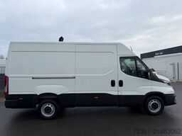 IVECO Daily 35S16H 3.0A8 Kastenwagen AHK