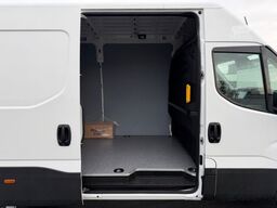 IVECO Daily 35S16H 3.0A8 Kastenwagen AHK