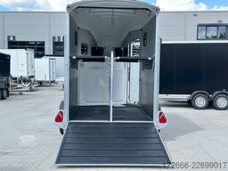 Humbaur AREION PRO 2700 | BLACK +SATTELKAMMER +TÜR-RAMPE-KOMBI