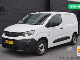 Peugeot Partner 1.2 110PK Benzine - Airco - Navi - Crui...
