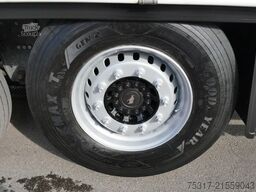 SCHMITZ CARGOBULL SCS 24 / LASI 12642 XL / LBW 2500 kg / 2 x LIFTA