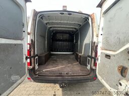 Renault Master / Kastenwagen