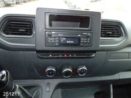 RENAULT Master 2.3 dCi 135 L3H3 -Kamera-