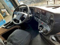 MERCEDES-BENZ ACTROS 1842