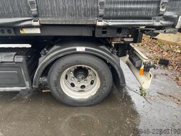 Krone AZW 18  zLTB7 zwillingsbereift Mega Box