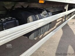 DAF LF 290 FA - E6 - CAISSE + LIFT 2.000 KGS