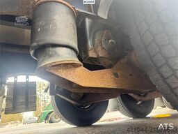 Ekeri box semi-trailer with refrigeration/freezer unit.