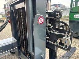 Hubtex DQ45/Only 3310 h/Telescopic forks