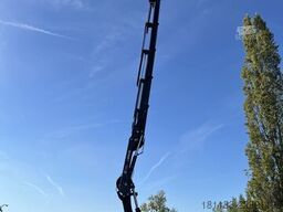 Mercedes-Benz Arocs 3240