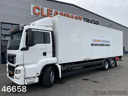 Man TGS 26.330 6x2 met DHollandia laadklep