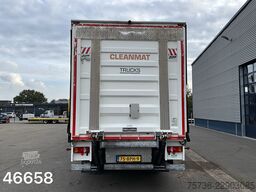 Man TGS 26.330 6x2 met DHollandia laadklep